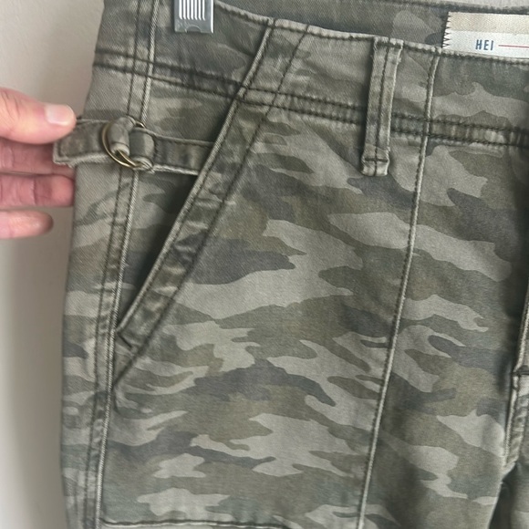 Anthropologie HEI HEI Camoflauge Army Straight Leg Utility Pants Size 25 - Picture 8 of 13